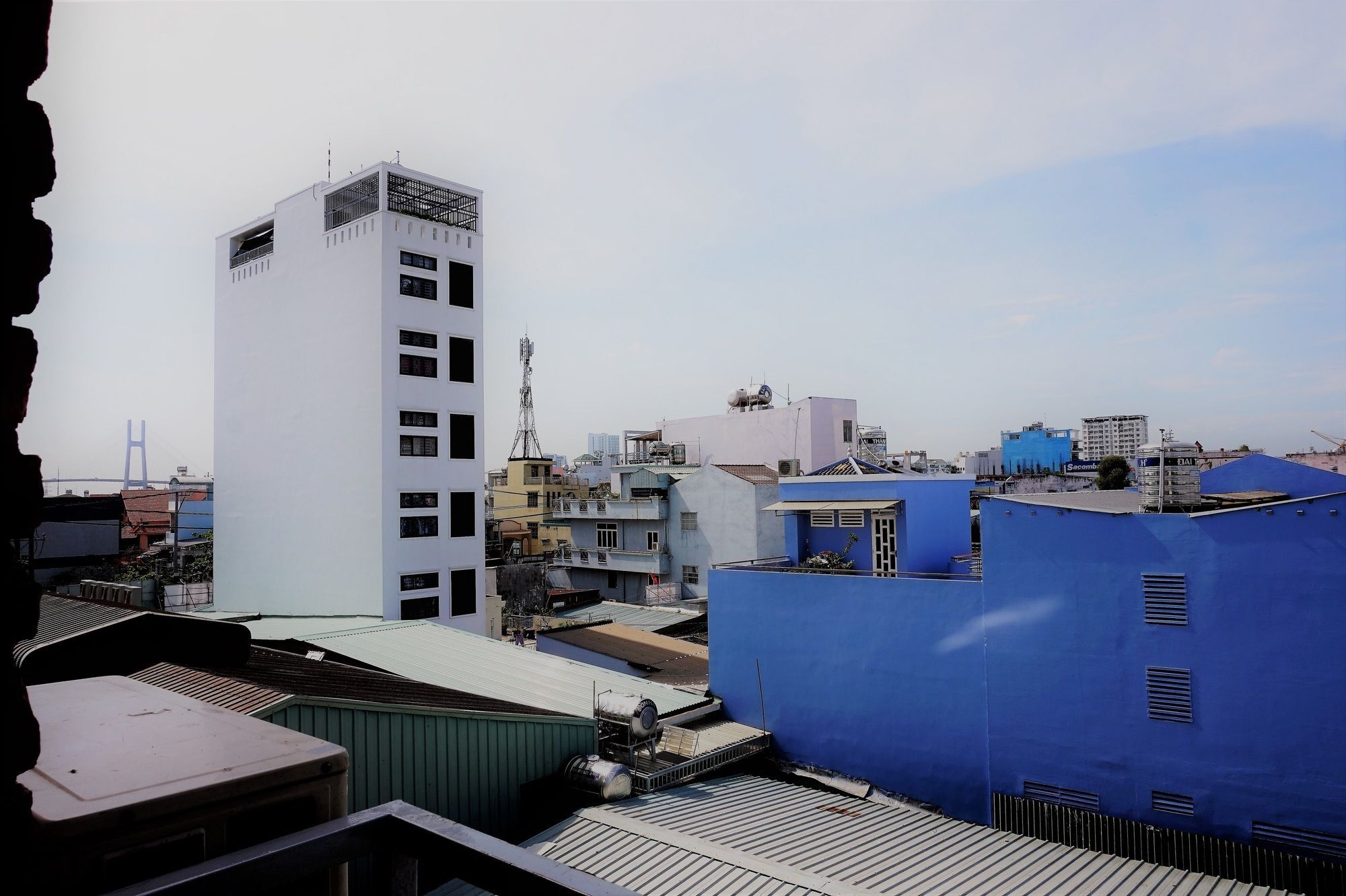 Отель Reddoorz Near Khu Che Xuat Tan Thuan 2 Хошимин Экстерьер фото